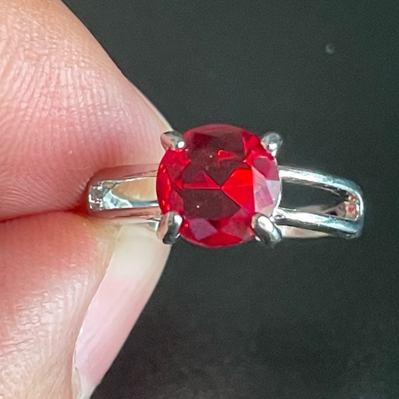 Red crystal S925 silver ring size 6 - Picture 5 of 9